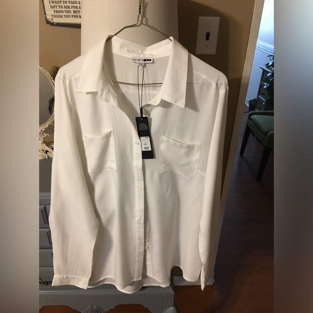 Women blouse NWT
